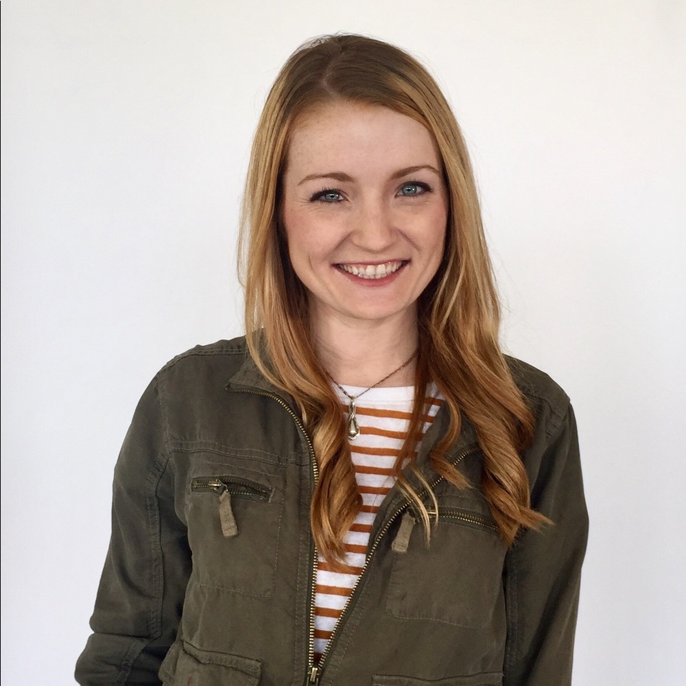 Meet your Posher, Alexia
